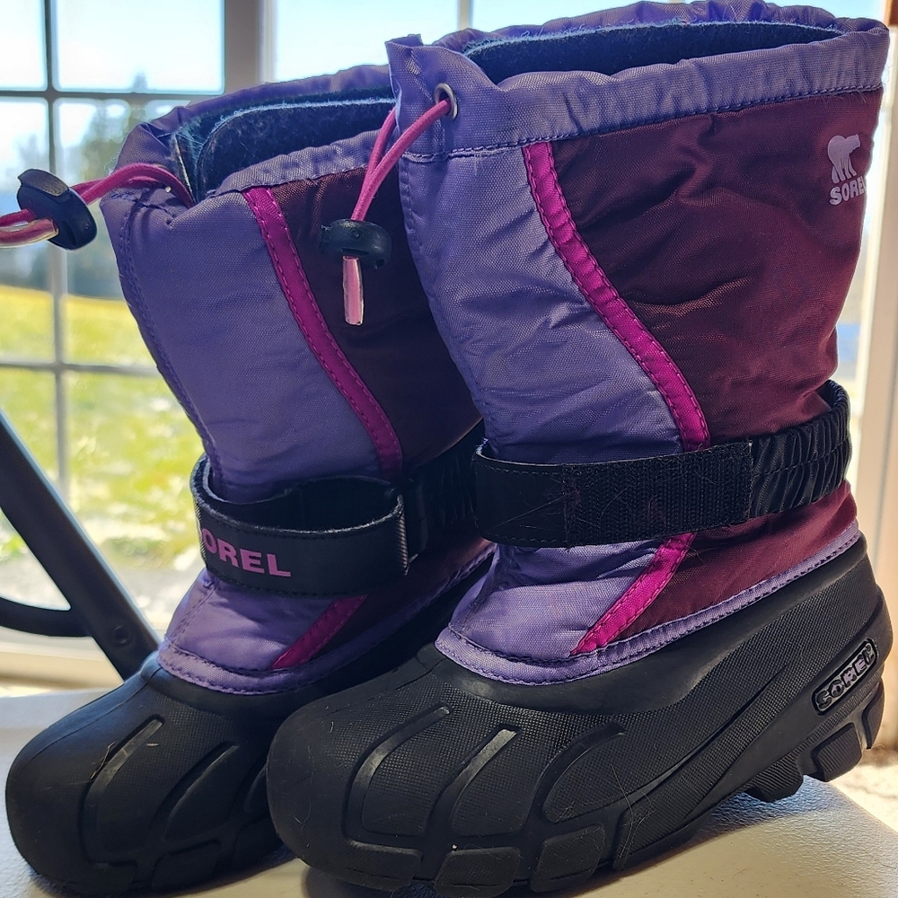 Sorel Kids' Purple and Pink Snow Boots
